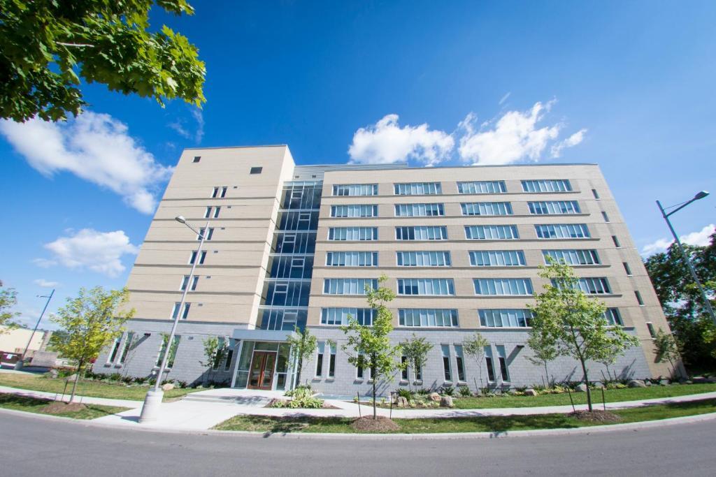 Lakehead University Residence And Conference Centre Orillia Exteriör bild