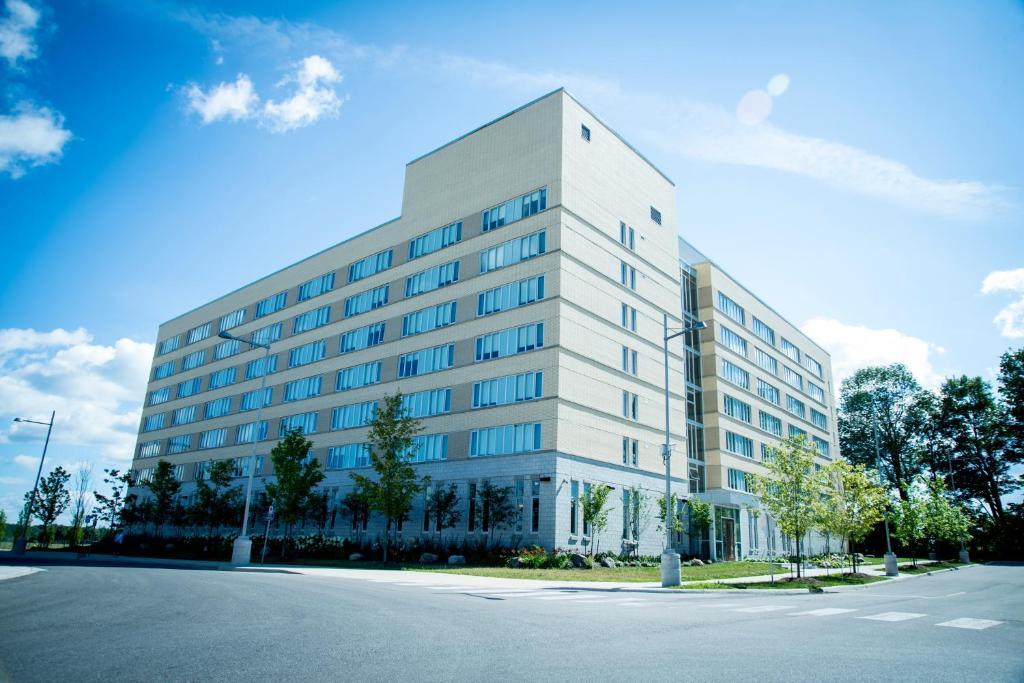Lakehead University Residence And Conference Centre Orillia Exteriör bild